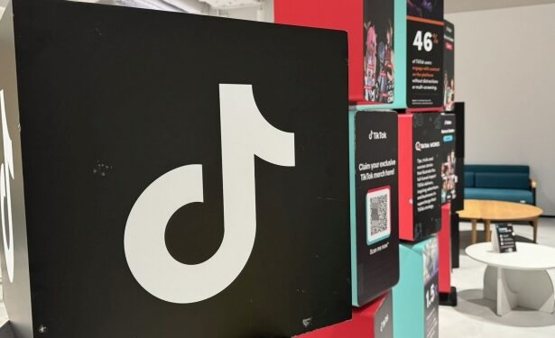 Tiktok Logo