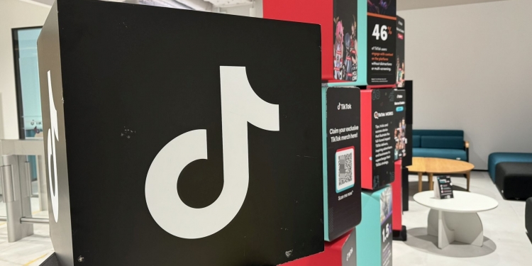 Tiktok Logo